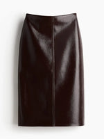 Chaqueta Corta de Cuero con Solapa