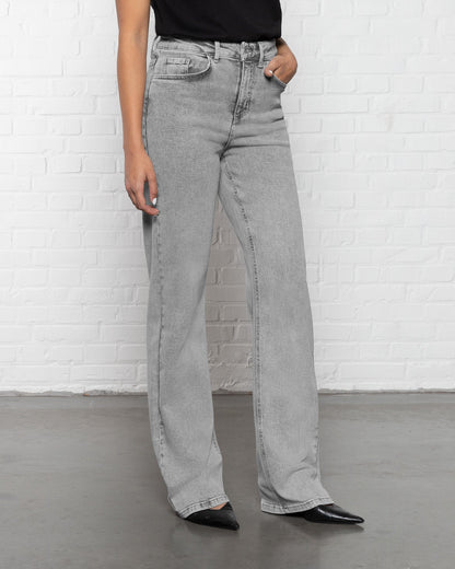 Vaqueros bootcut gris suave